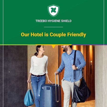 Treebo Tryst Royce New Friends Colony Hotell New Delhi Exteriör bild