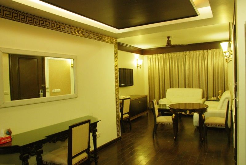 Treebo Tryst Royce New Friends Colony Hotell New Delhi Exteriör bild